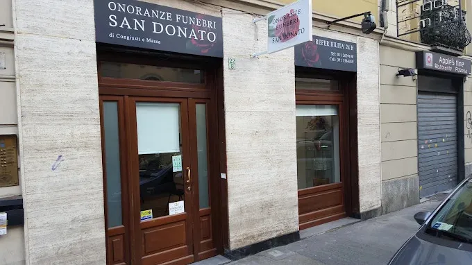 Facciata della sede di San Donato Onoranze Funebri in via San Donato a Torino