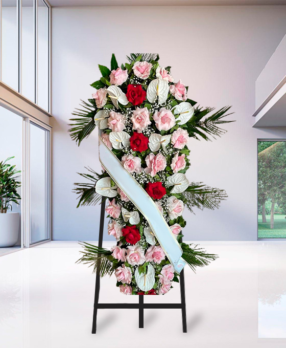 Cuscino floreale funebre a Torino con fiori freschi